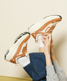 AKIII CLASSIC（アキクラシック）の「Bumper Trainer Saddle Brown（その他シューズ）」