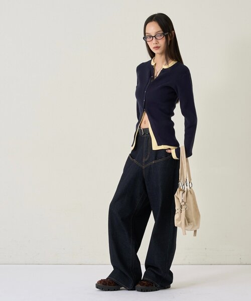 WHO'S WHO gallery(フーズフーギャラリー)の「LAYERED HENLEY NARROW CARDIGAN(カーディガン/ボレロ・レディース・アイボリー/ブラック/グレー/ネイビー/レッド/ブルー・FREE)」の12枚目の写真