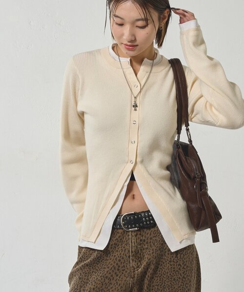 WHO'S WHO gallery(フーズフーギャラリー)の「LAYERED HENLEY NARROW CARDIGAN(カーディガン/ボレロ・レディース・アイボリー/ブラック/グレー/ネイビー/レッド/ブルー・FREE)」の15枚目の写真