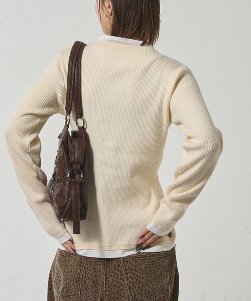 WHO'S WHO gallery(フーズフーギャラリー)の「LAYERED HENLEY NARROW CARDIGAN(カーディガン/ボレロ・レディース・アイボリー/ブラック/グレー/ネイビー/レッド/ブルー・FREE)」の16枚目の写真