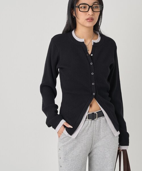 WHO'S WHO gallery(フーズフーギャラリー)の「LAYERED HENLEY NARROW CARDIGAN(カーディガン/ボレロ・レディース・アイボリー/ブラック/グレー/ネイビー/レッド/ブルー・FREE)」の18枚目の写真