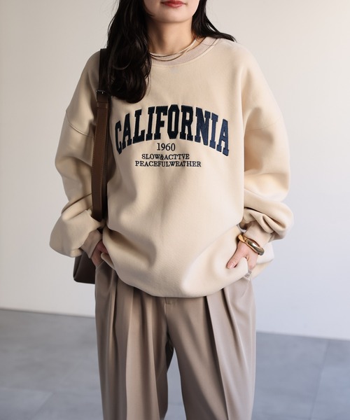 ap retro（アプレトロ）の「ロゴ刺繍オーバーサイズスウェット / Bigトレーナー（スウェット・レディース・オートミール/ネイビー/ブラウン/グレー/ベージュ/グリーン/ライトブルー・FREE）」の4枚目の写真