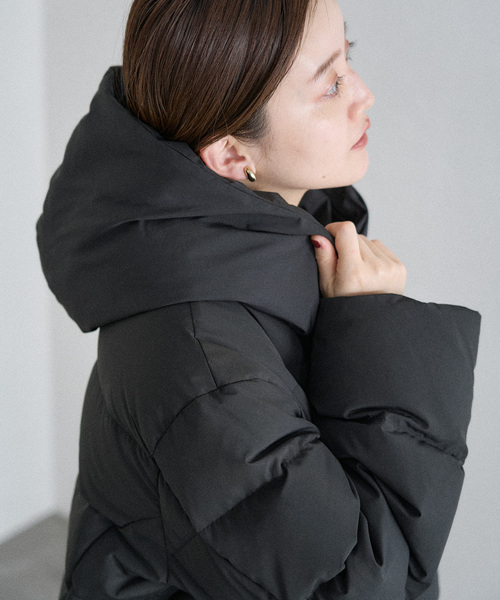 IENA(イエナ)の「LIMONTA パフィーネックミドルダウン(ダウンジャケット/コート・レディース・ブラック・38/36)」の11枚目の写真