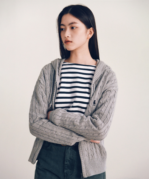 YALE（イェール）の「ウィメンズケーブルニットフードジップアップ_グレー（ニット/セーター・レディース・その他・SMALL/MEDIUM/LARGE）」の5枚目の写真