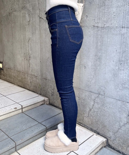 INGNI(イング)の「【WEB限定】ハイウエストスキニーデニムパンツ(デニムパンツ・レディース・ブルー系その他4/インディゴブルー・S/M)」の5枚目の写真