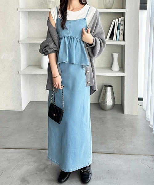 セール】【S-LL展開】楽ちん！細見えデニムペプラムキャミワンピース