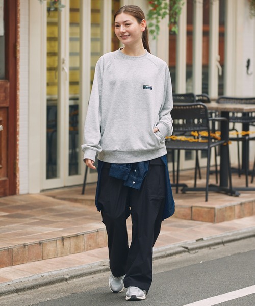 THE CRAFT CREW PRODUCTS(ザクラフトクループロダクツ)の「【UNNOTICEシリーズ】<セットアップ対応> 11oz ヘビーウェイト オーバーサイズ クルーネック DRY裏毛 スウェット /イージーケア・クイックドライ・UVカット【THE CRAFT CREW PRODUCTS】(スウェット・メンズ・キャメル/ダークグレー/ネイビー/ブラック系/アッシュグレー/ブラック/オリーブ系・S/M/L)」の18枚目の写真