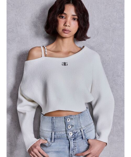 GYDA（ジェイダ）の「Symmetry GYDAワンショルチェーンニットトップス（ニット/セーター・レディース・ブラック/オフホワイト/ピンク・FREE）」の4枚目の写真