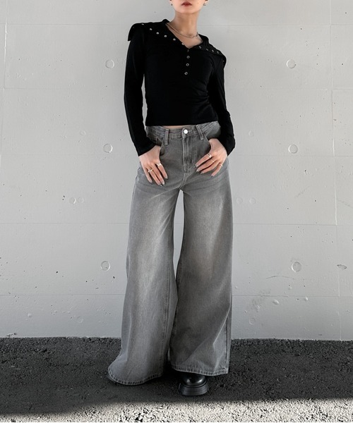 LVEU.（ラブユ.）の「【LVEU.】グレーストレートデニム / ボトムス デニム パンツ グレー ストレート シンプル 色落ち ヴィンテージ ZOZOTOWN限定（デニムパンツ・レディース・グレー・FREE）」の2枚目の写真