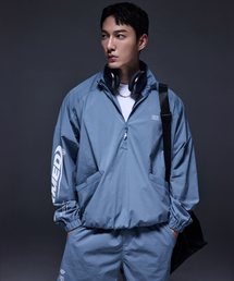 MUSCLE ARMED（マッスルアームド）の「MA ANORAK [アッシュブルー]（マウンテンパーカー）」