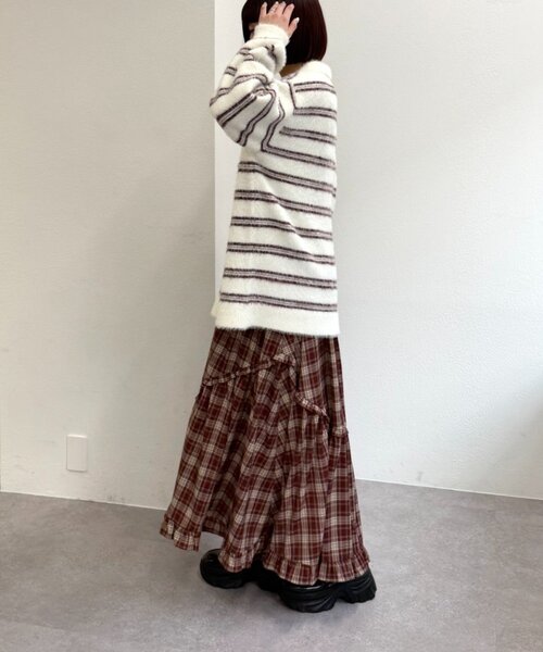 w closet(ダブルクローゼット)の「シャギーポロニット(ニット/セーター・レディース・ブルー/アイボリー/ピンク・FREE)」の10枚目の写真