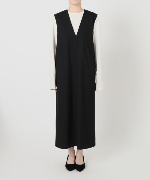 SLOBE IENA（スローブイエナ）の「《WEB限定/追加》TR Vネックジャンパースカート（ワンピース・レディース・チャコールグレー/ブラック・FREE）」の11枚目の写真