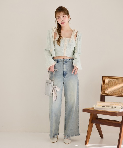 one after another NICE CLAUP(ワンアフターアナザーナイスクラップ)の「【S/Mサイズ展開】ウエスト調整/ビジュー付きストレッチデニムパンツ(デニムパンツ・レディース・ブルー/ブラック/ライトブルー・SMALL/MEDIUM/X-SMALL)」の5枚目の写真