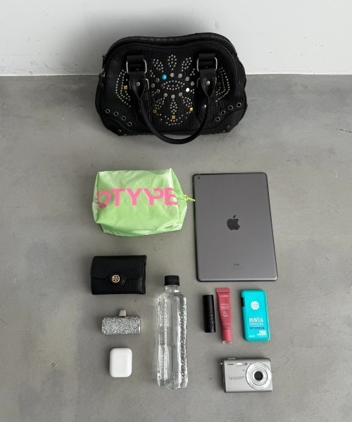 DTYYPE（ドタイプ）の「スタッズオービットバッグ（ハンドバッグ・レディース・イエロー/ブラック/ブラウン・FREE）」の6枚目の写真