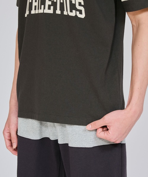Champion(チャンピオン)の「【Champion/チャンピオン】メンズ ベーシック ショートスリーブフットボールTシャツ(Tシャツ/カットソー・メンズ・オートミール/ホワイト×グリーン/モカ/ブラック系その他/ホワイト×ブラック/ダークブルー・X-LARGE/MEDIUM/SMALL/LARGE)」の8枚目の写真