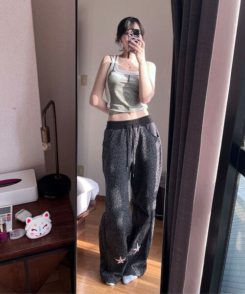 LUVISTRUE(ラヴイズトゥルー)の「IM ポケット トレーニングパンツ(チャコール)(スウェットパンツ・レディース・ネイビー/チャコール・FREE)」の10枚目の写真
