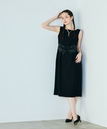 Audie a Muses（オーディアミューズ）の「フラワーリボンウエストノースリーブワンピース（ドレス）」