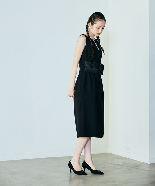 Audie a Muses（オーディアミューズ）の「フラワーリボンウエストノースリーブワンピース（ドレス・レディース・ブラック・38/40/42/36）」の17枚目の写真