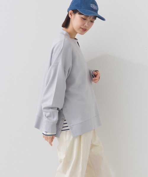 OMNES（オムネス）の「ソフトポンチ 脇スナップスリット入チュニック丈長袖トップス UVカット花粉リリース付（Tシャツ/カットソー・レディース・ブラック/ライトピンク/ベージュ/ライトグレー・FREE）」の11枚目の写真