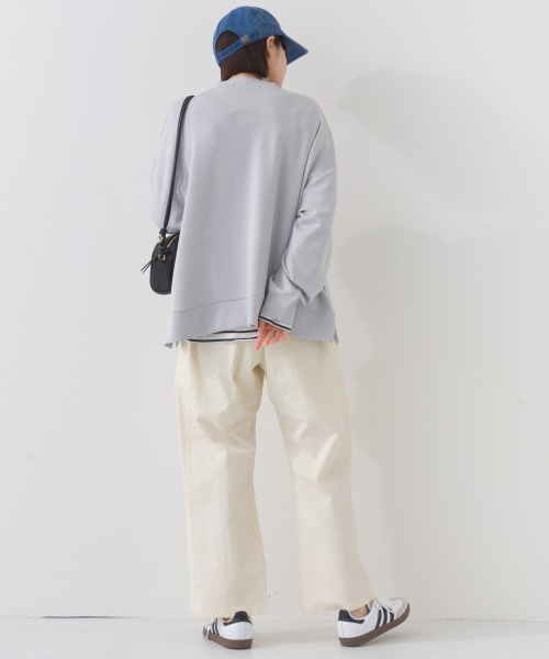 OMNES（オムネス）の「ソフトポンチ 脇スナップスリット入チュニック丈長袖トップス UVカット花粉リリース付（Tシャツ/カットソー・レディース・ブラック/ライトピンク/ベージュ/ライトグレー・FREE）」の14枚目の写真