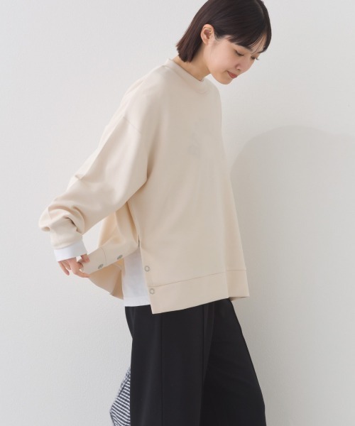 OMNES（オムネス）の「ソフトポンチ 脇スナップスリット入チュニック丈長袖トップス UVカット花粉リリース付（Tシャツ/カットソー・レディース・ブラック/ライトピンク/ベージュ/ライトグレー・FREE）」の16枚目の写真