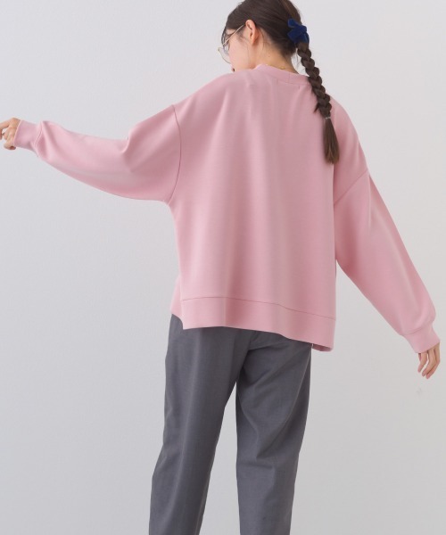 OMNES（オムネス）の「ソフトポンチ 脇スナップスリット入チュニック丈長袖トップス UVカット花粉リリース付（Tシャツ/カットソー・レディース・ブラック/ライトピンク/ベージュ/ライトグレー・FREE）」の22枚目の写真