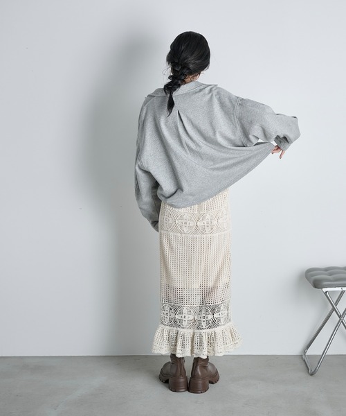 THE YOn（ザヨン）の「コットン裏毛スキッパートップス（スウェット・レディース・グレー/チャコールグレー/クリーム/ピンク・FREE）」の12枚目の写真