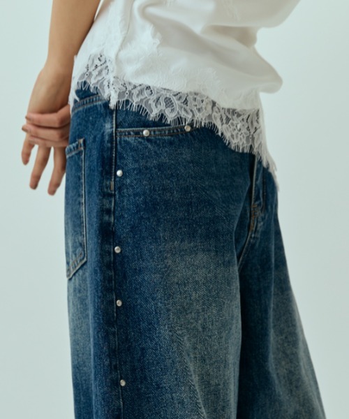 DRWCYS（ドロシーズ）の「サイドスタッズカーブデニム（デニムパンツ・レディース・インディゴブルー・MEDIUM/SMALL）」の6枚目の写真