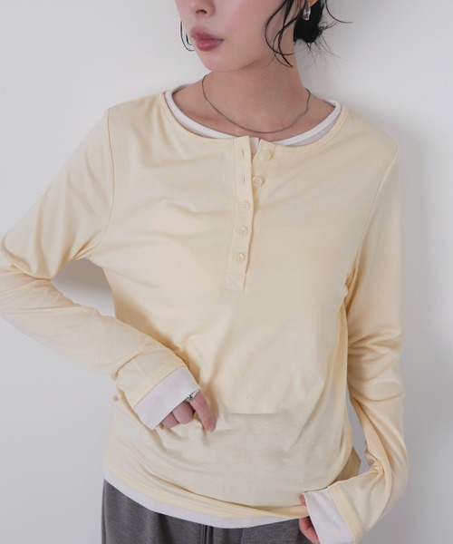 LIAN（リアン）の「バイカラーヘンリーネックプルオーバー（Tシャツ/カットソー・レディース・チャコールグレー/グレー/イエロー/ブラウン・FREE）」の4枚目の写真