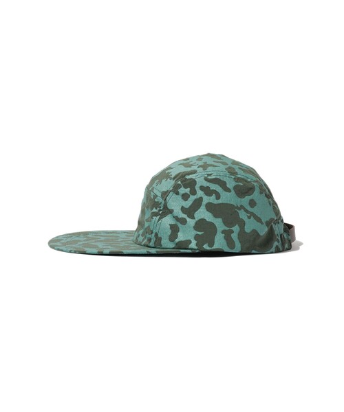 BEAMS PLUS（ビームスプラス）の「5 Panel Long Bill Nylon Rip stop Animal Camo Reflector Print（キャップ・メンズ・グリーン・ONE SIZE）」の2枚目の写真