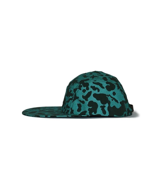 BEAMS PLUS（ビームスプラス）の「5 Panel Long Bill Nylon Rip stop Animal Camo Reflector Print（キャップ・メンズ・グリーン・ONE SIZE）」の5枚目の写真