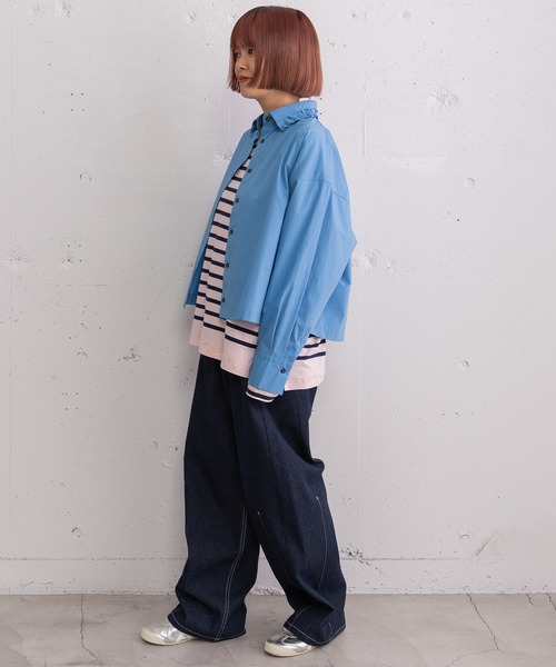 POU DOU DOU（プードゥドゥ）の「フリルデザインクロップドシャツ（シャツ/ブラウス・レディース・オフホワイト/ブルー/ベージュ・3）」の12枚目の写真