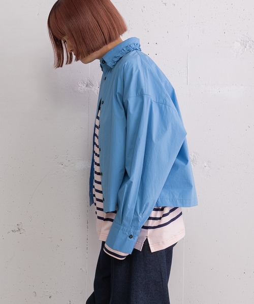 POU DOU DOU（プードゥドゥ）の「フリルデザインクロップドシャツ（シャツ/ブラウス・レディース・オフホワイト/ブルー/ベージュ・3）」の16枚目の写真