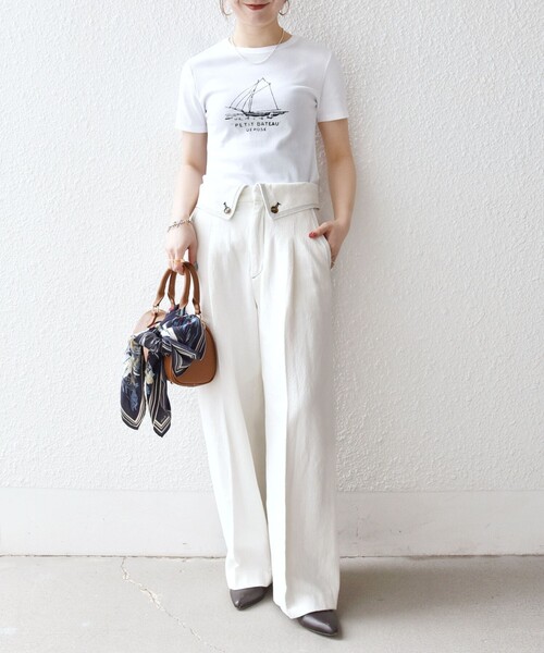 PETIT BATEAU(プチバトー)の「【SHIPS any別注】PETIT BATEAU: ロゴ プリント コンパクト TEE 26SS(Tシャツ/カットソー・レディース・ホワイト/ネイビー/ライトブルー・ONE SIZE)」の4枚目の写真
