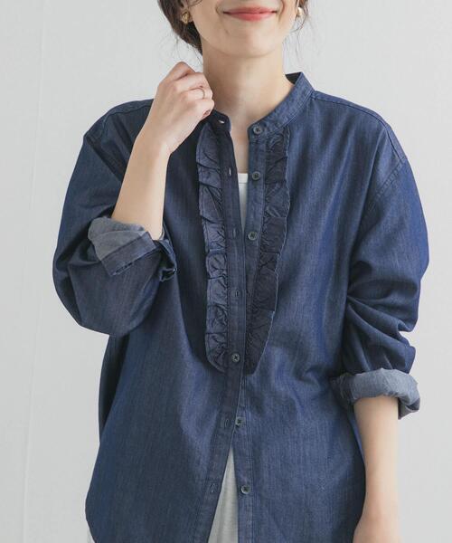 URBAN RESEARCH DOORS(アーバンリサーチドアーズ)の「フロントフリルシャツ(シャツ/ブラウス・レディース・ナチュラル/インディゴブルー・FREE)」の7枚目の写真