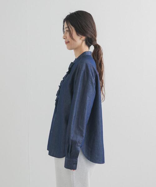 URBAN RESEARCH DOORS(アーバンリサーチドアーズ)の「フロントフリルシャツ(シャツ/ブラウス・レディース・ナチュラル/インディゴブルー・FREE)」の10枚目の写真