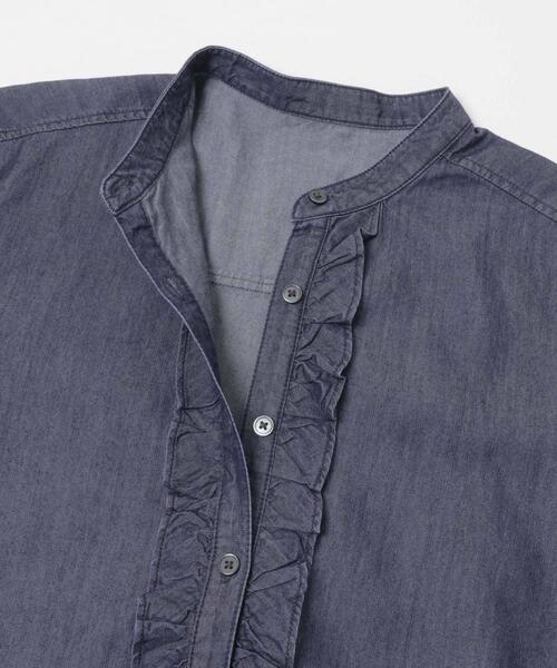 URBAN RESEARCH DOORS(アーバンリサーチドアーズ)の「フロントフリルシャツ(シャツ/ブラウス・レディース・ナチュラル/インディゴブルー・FREE)」の13枚目の写真