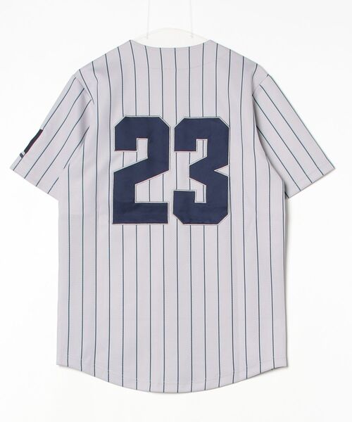 Fanatics(ファナティクス)の「Fanatics 【ファナティクス】 - ベースボールシャツ 別注【Majestic BaseBall Shirts HOMEGAME CUSTOM TM2125FW0001】(Tシャツ/カットソー・メンズ・グレー・SMALL/MEDIUM/LARGE/X-LARGE/XX-LARGE)」の19枚目の写真