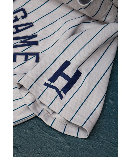 Fanatics(ファナティクス)の「Fanatics 【ファナティクス】 - ベースボールシャツ 別注【Majestic BaseBall Shirts HOMEGAME CUSTOM TM2125FW0001】(Tシャツ/カットソー・メンズ・グレー・SMALL/MEDIUM/LARGE/X-LARGE/XX-LARGE)」の4枚目の写真
