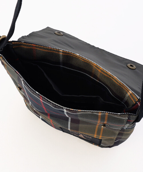 FREAK'S STORE（フリークスストア）の「Barbour/バブアー barbour traditional tartan flight crossbody bag/トラディショナルタータンチェック フライト クロスボディ バッグ（ボディバッグ/ウエストポーチ・レディース・その他9・ONE SIZE）」の9枚目の写真