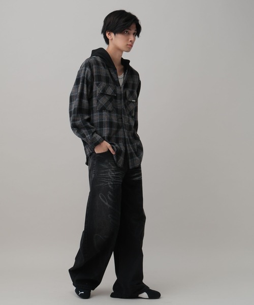 LAND MUSEUM（ランドミュージアム）の「LAND MUSEUM／レターフェードデニム（デニムパンツ・メンズ・ブラック/ブルー・MEDIUM/LARGE）」の12枚目の写真