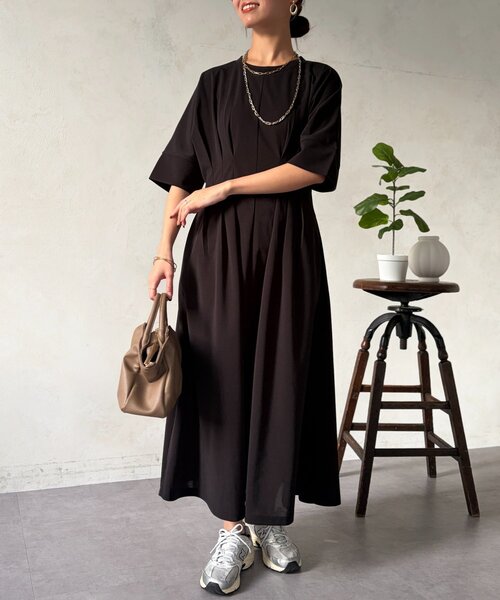 Chez toi（シェトワ）の「タックワンピース（ワンピース・レディース・ブラウン/ブラック/ネイビー・FREE）」の5枚目の写真