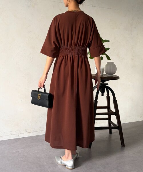 Chez toi（シェトワ）の「タックワンピース（ワンピース・レディース・ブラウン/ブラック/ネイビー・FREE）」の12枚目の写真