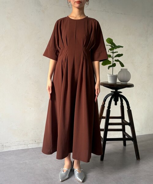 Chez toi（シェトワ）の「タックワンピース（ワンピース・レディース・ブラウン/ブラック/ネイビー・FREE）」の13枚目の写真