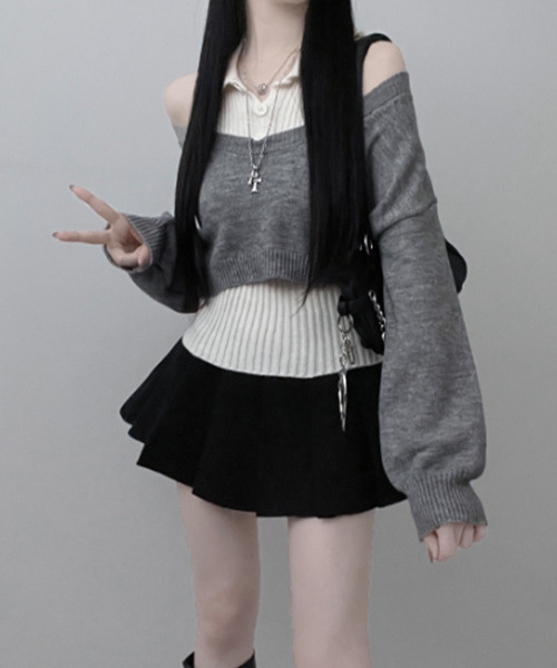 VIVID LADY(ビビッドレディー)の「レイヤード ニットアンサンブル ショートトップスxノースリーブニット(アンサンブル・レディース・グレー/ブラック/レッド/ブラウン・FREE)」の7枚目の写真