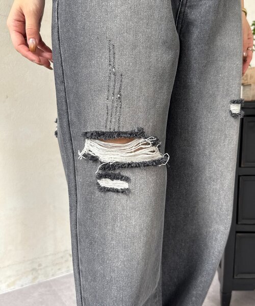 Thevon（ゼボン）の「ハイウエストダメージデニム（その他パンツ・レディース・ブラック/ブルー・M/S）」の15枚目の写真