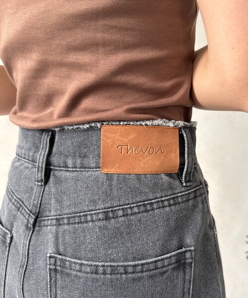 Thevon（ゼボン）の「ハイウエストダメージデニム（その他パンツ・レディース・ブラック/ブルー・M/S）」の20枚目の写真