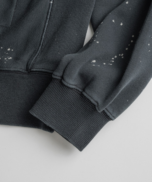 BEHEAVYER(ビヘイビアー)の「DISTRESSED QUARTER ZIP SWEAT charcoal(スウェット・メンズ・その他・2/3/4)」の8枚目の写真