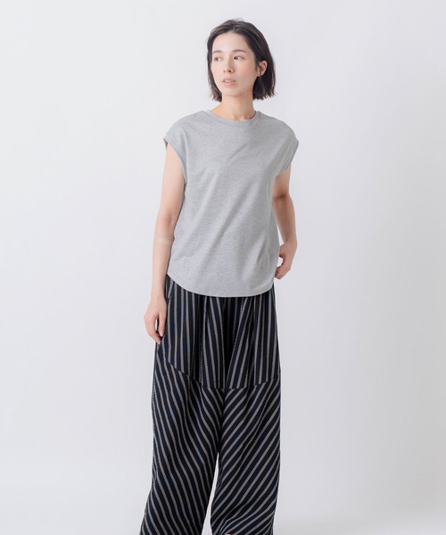 Kelen(ケレン)の「「KELEN / ケレン」ラメ糸混クルーネックフレンチスリーブTEE(Tシャツ/カットソー・レディース・ブラック/オフホワイト/グレー・FREE)」の19枚目の写真