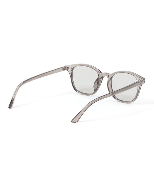 LEPSIM（レプシィム）の「ファッションカラーグラス　634404（サングラス・レディース・ブラック/ライトグレー・ONE SIZE）」の5枚目の写真